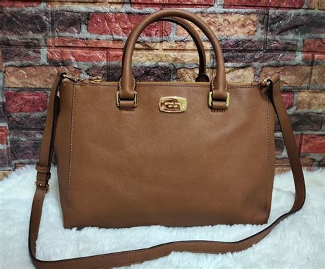 michael kors est 1981 bag